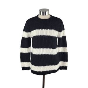 Forever 21 Women's Black & White Striped Knit Crewneck Sweater Estimated Size S